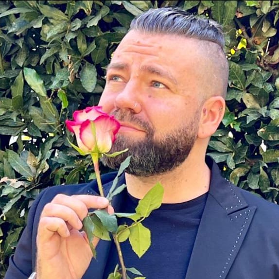 Un caffè con l'artista: Michele Rodella